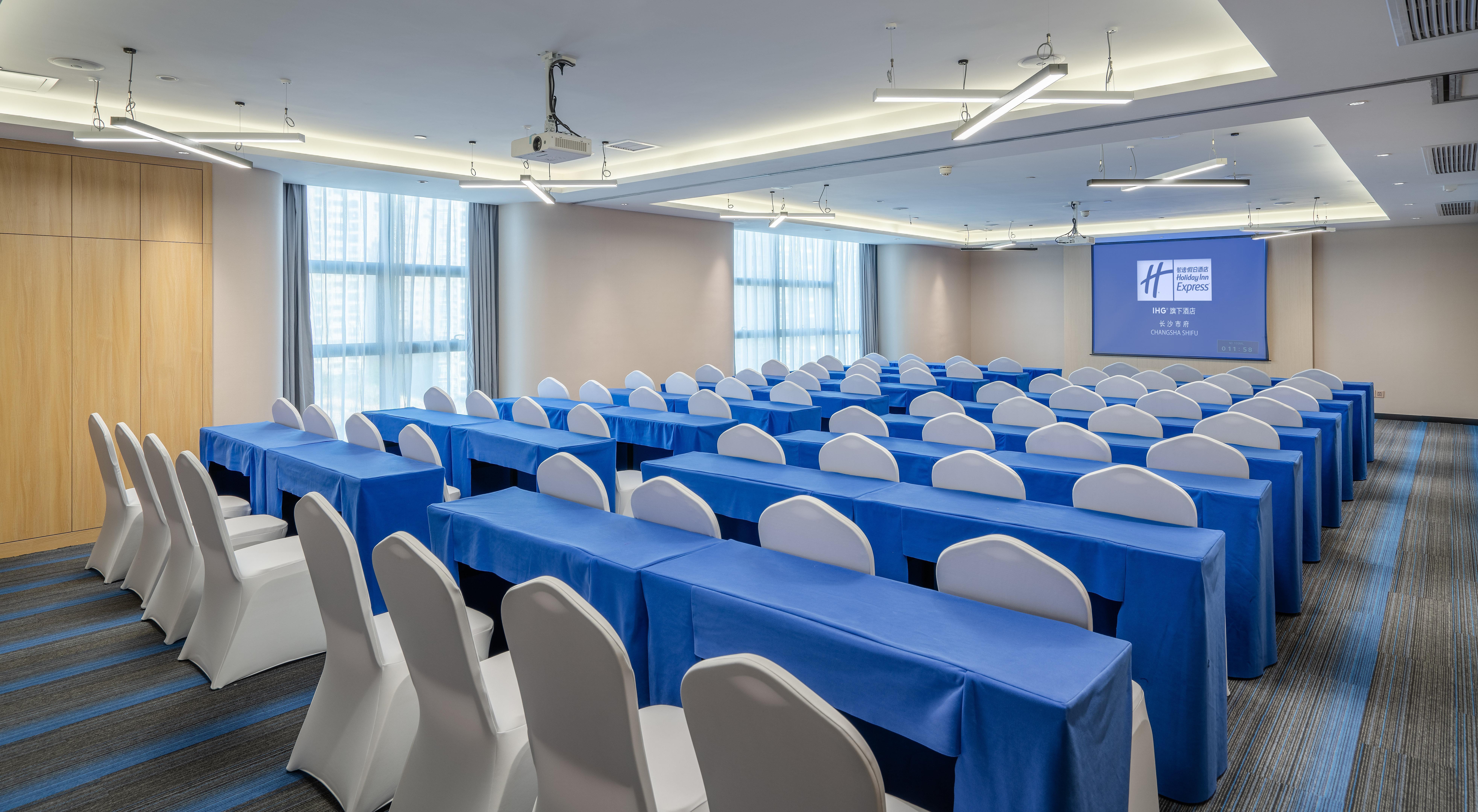 Holiday Inn Express Changsha Shifu By Ihg Exterior photo
